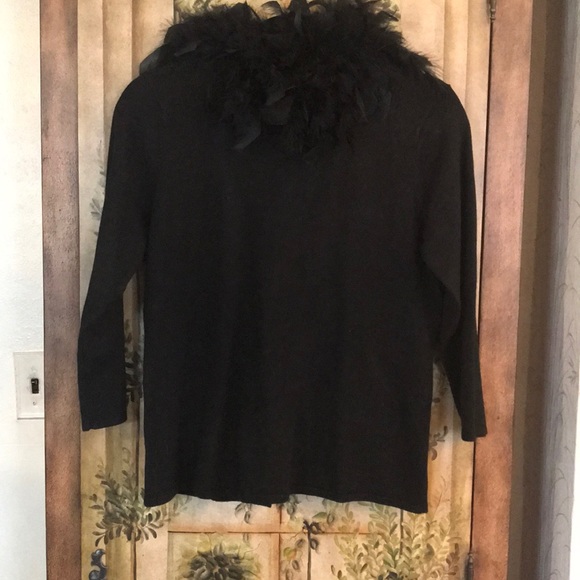 A Cardigan Sweater with Feathers - Picture 3 of 6